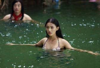 她17岁被星爷看上 却成被骂最惨的星女郎!
